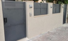 שערים חשמליים לבית פרטי עם קוד לכניסה – דגם רותם 5